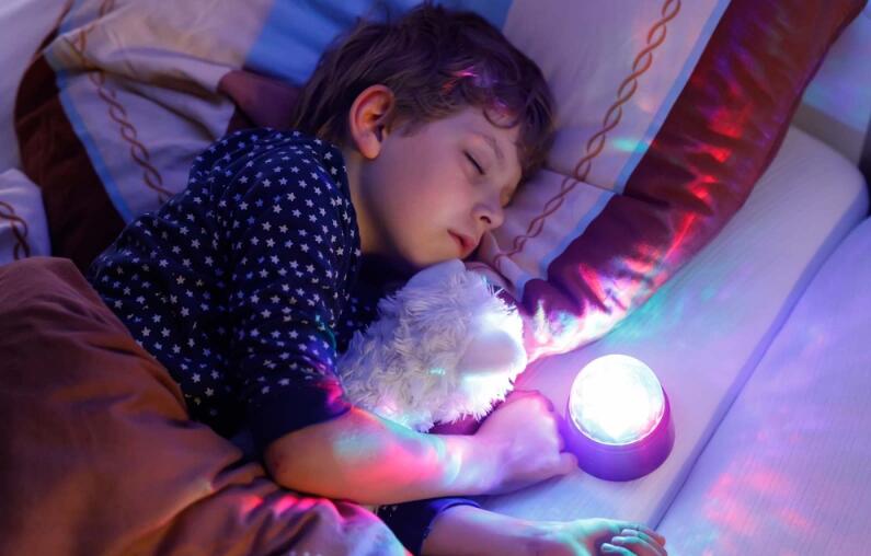 what color led lights should you sleep with