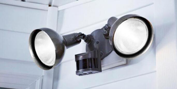 how to fit a motion sensor light