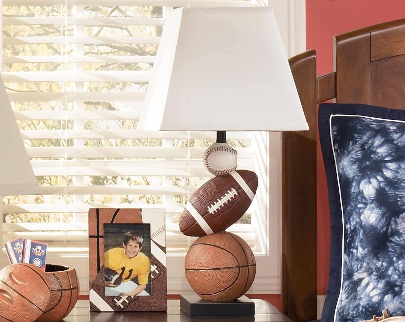 ways to use sports lamps for kid room