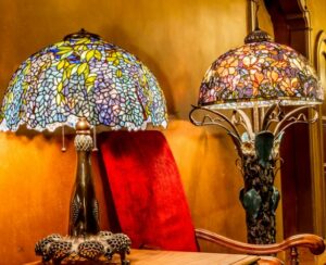 styles of classic tiffany lamps